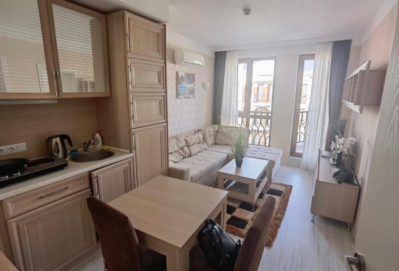 Harmony Suitеs Apartment Slantschew brjag Exterior foto